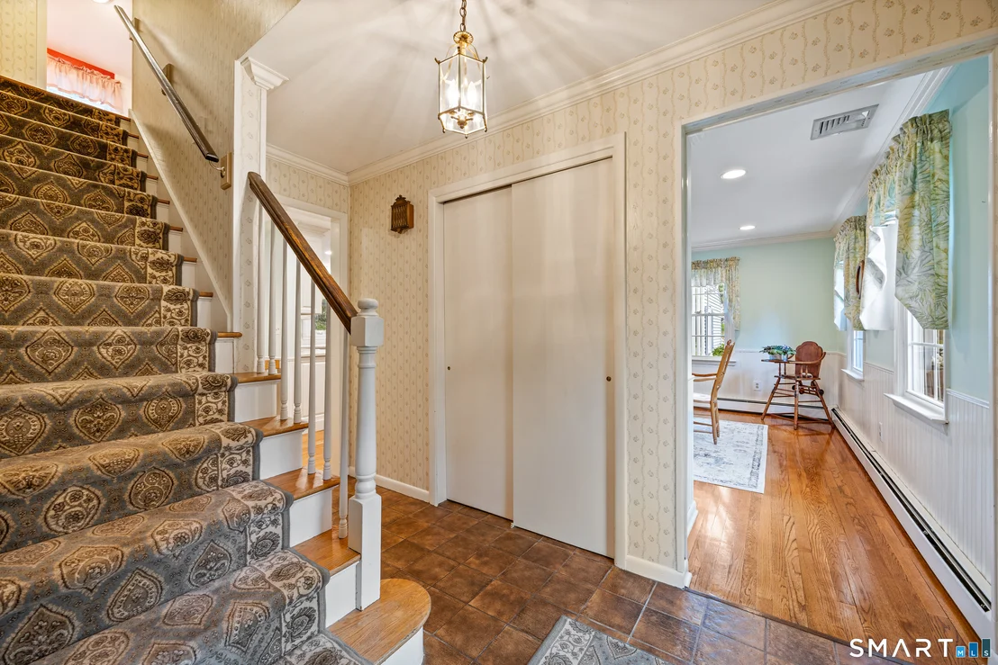 Photo of 230 Wallingford Road
