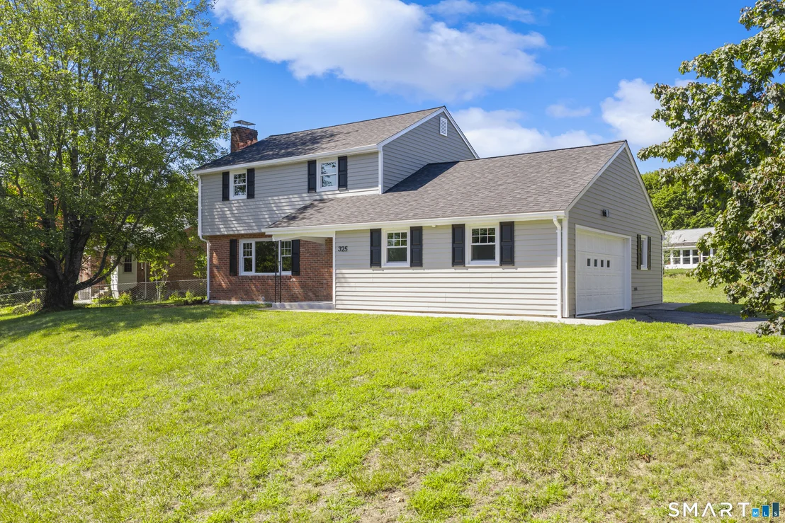 Photo of 325 Circle Drive