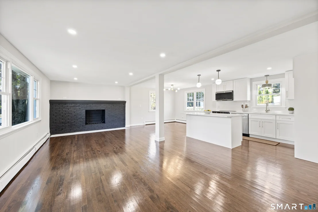 Photo of 325 Circle Drive