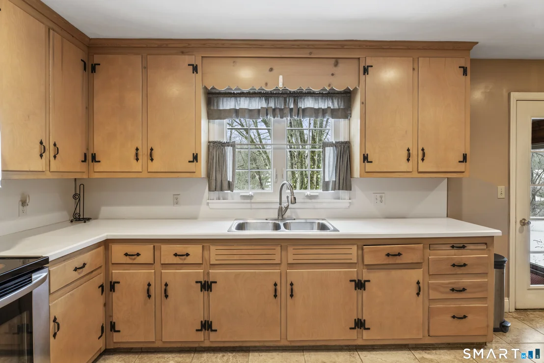 Photo of 6 Crestwood Drive