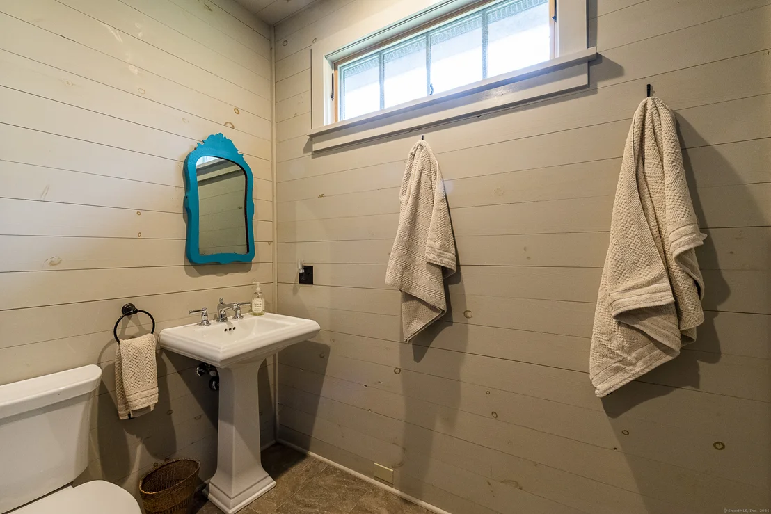 Photo of 126 Beaver Brook Road