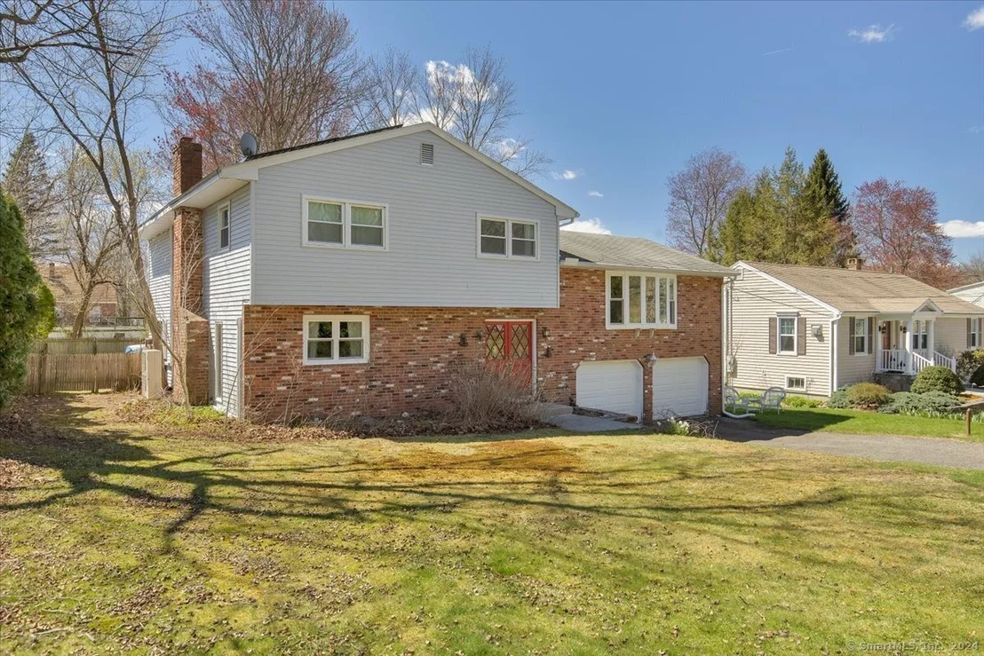 Photo of 47 White Avenue