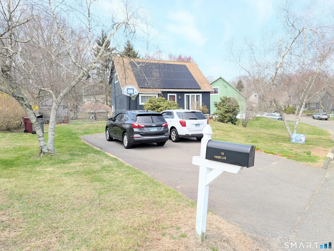 Photo of 18 Cadbury Place