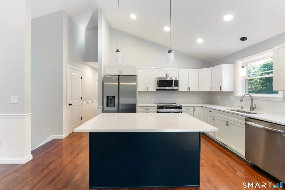 Photo of 874 Brook Road