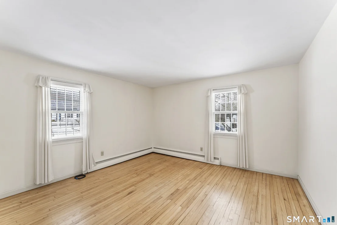 Photo of 6 Crestwood Drive