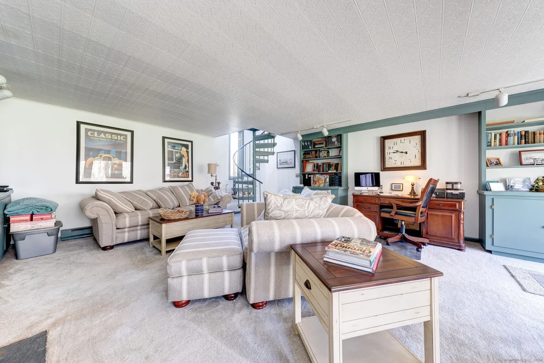 Photo of 345 Gehring Road
