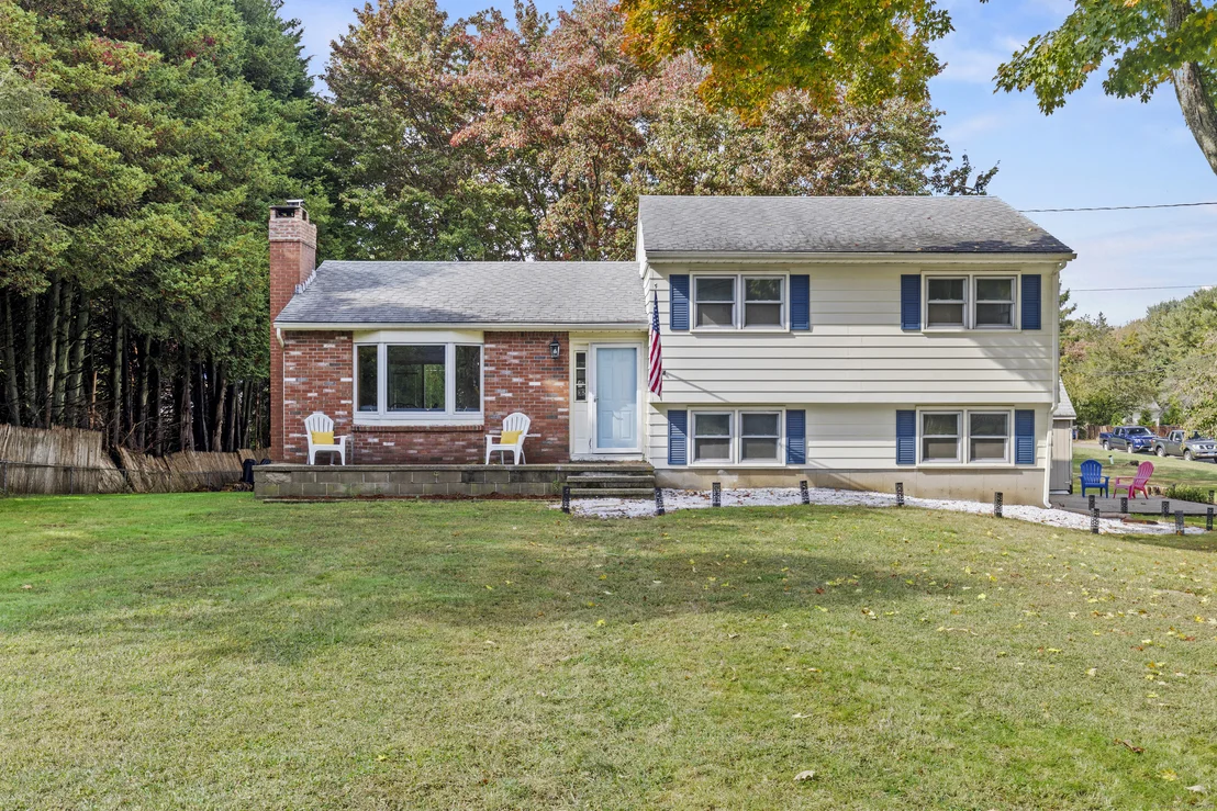 Photo of 134 Boston Post Road