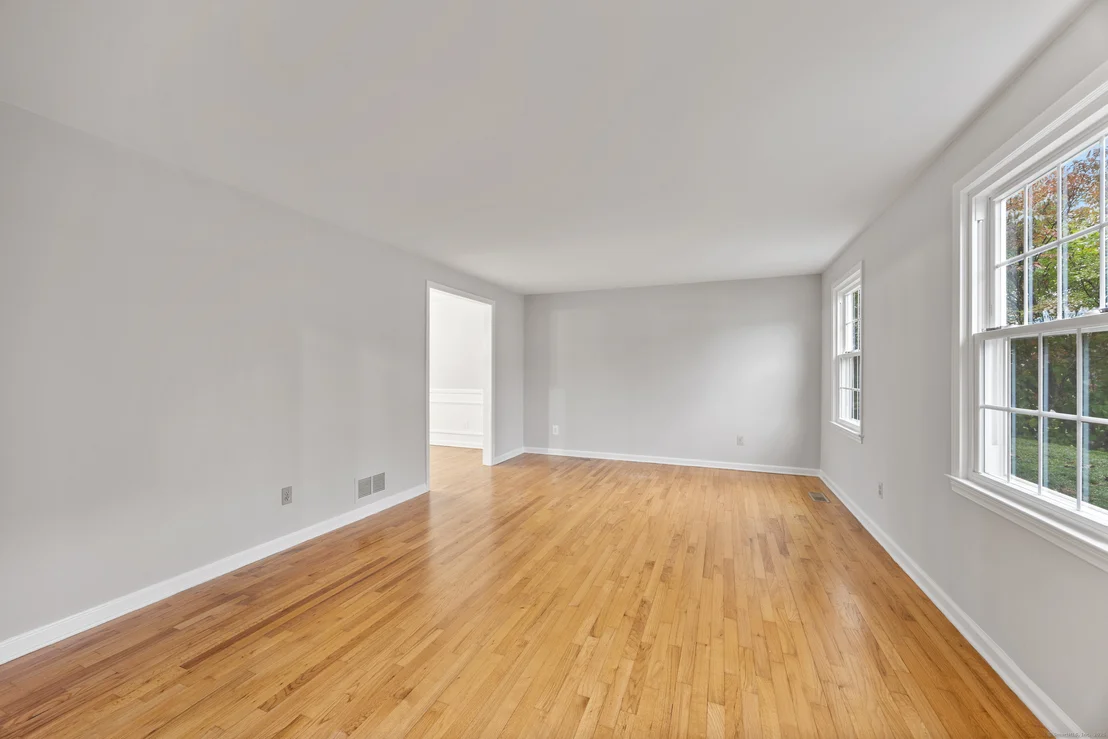Photo of 28 Newbridge Circle