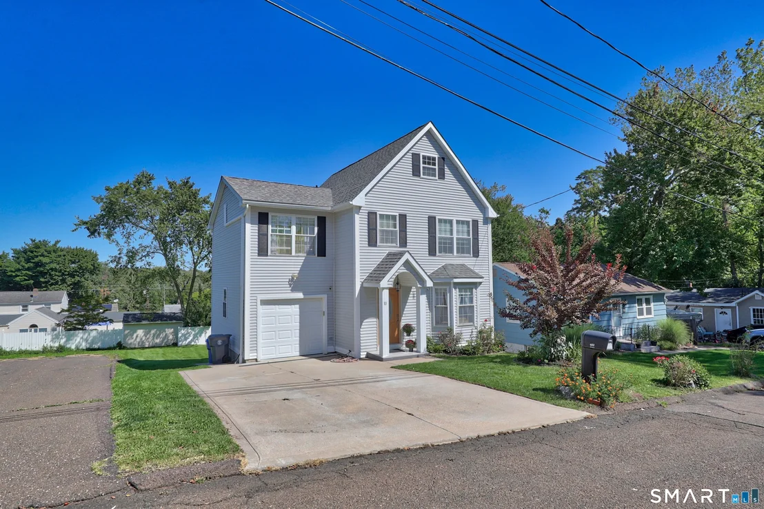 Photo of 10 Carle Road