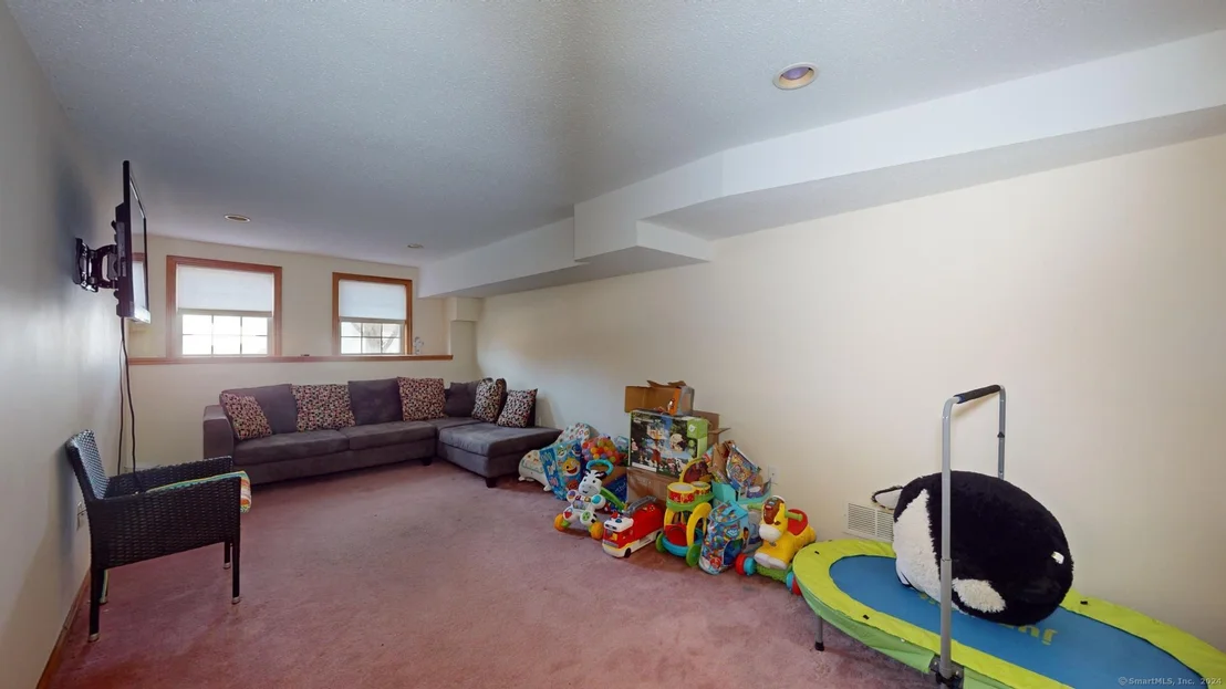 Photo of 19 High Ledge Circle