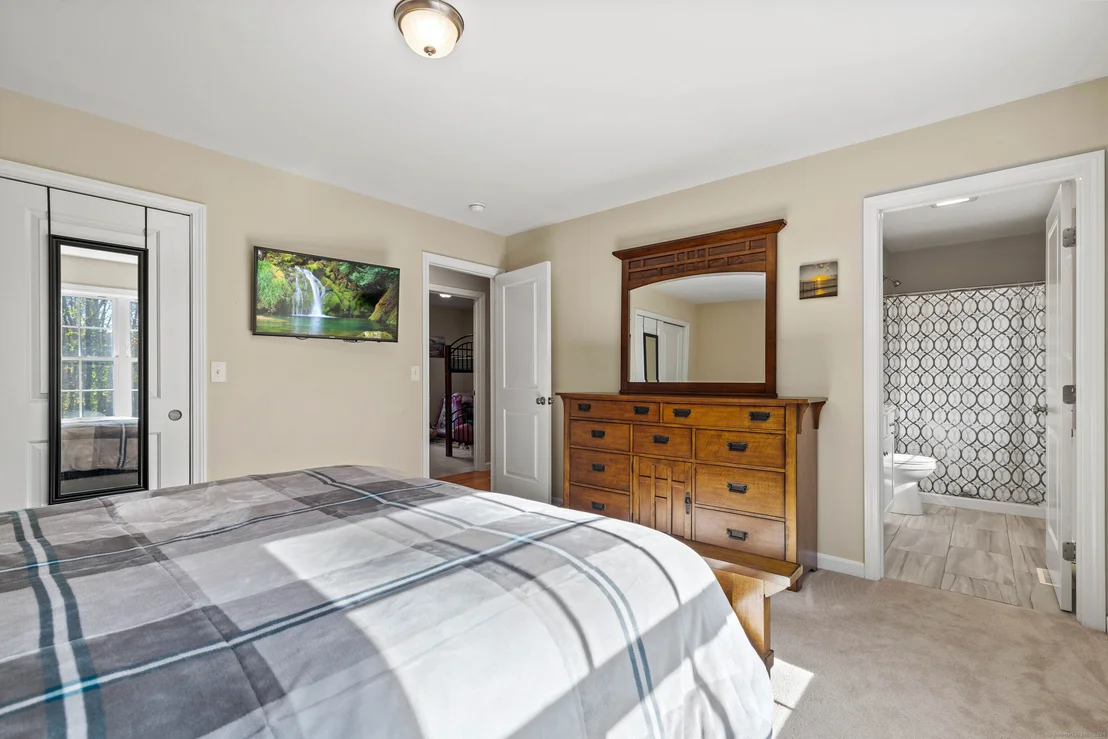 Photo of 4 Daisy Hill Drive