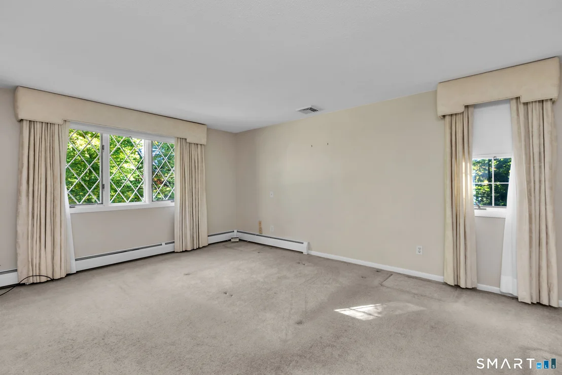Photo of 77 Bridle Path Drive
