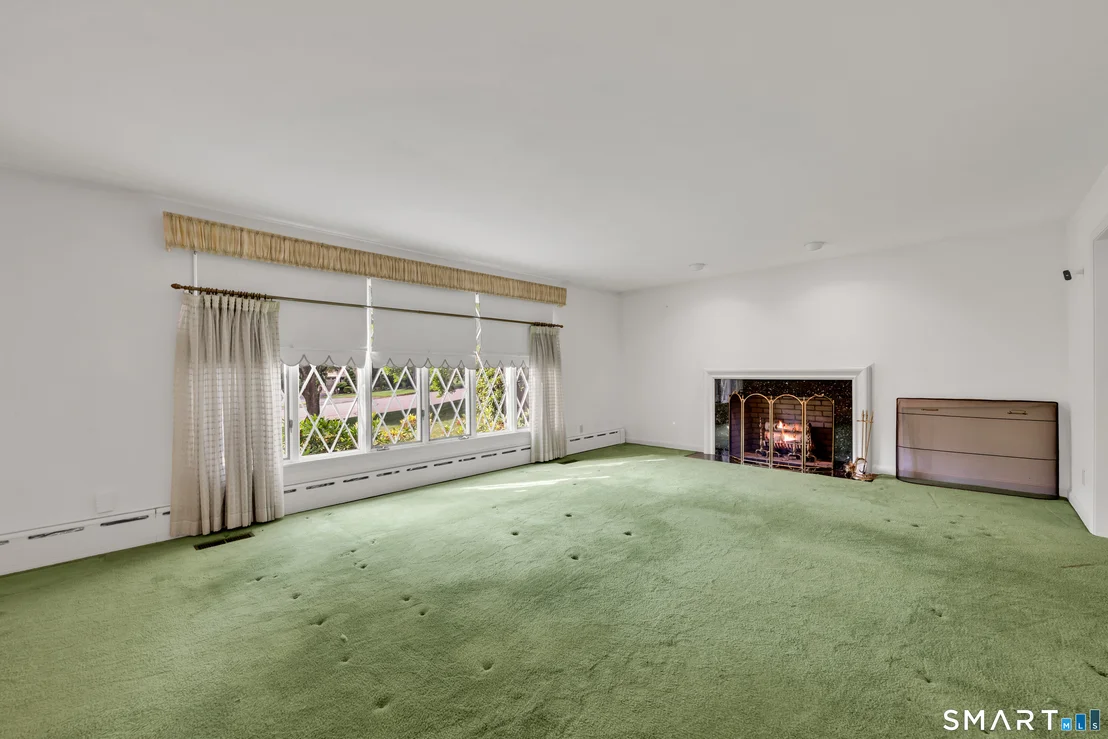 Photo of 232 Maybrook Road