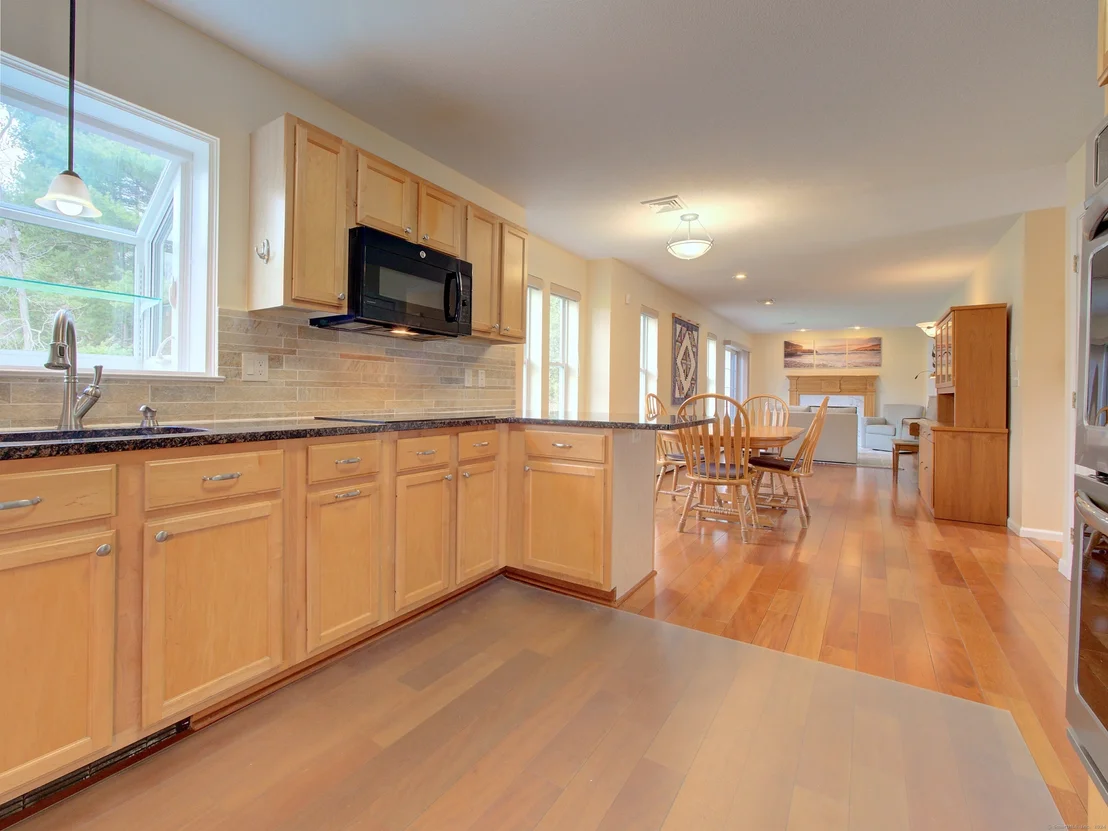 Photo of 115 Spring Wood Lane