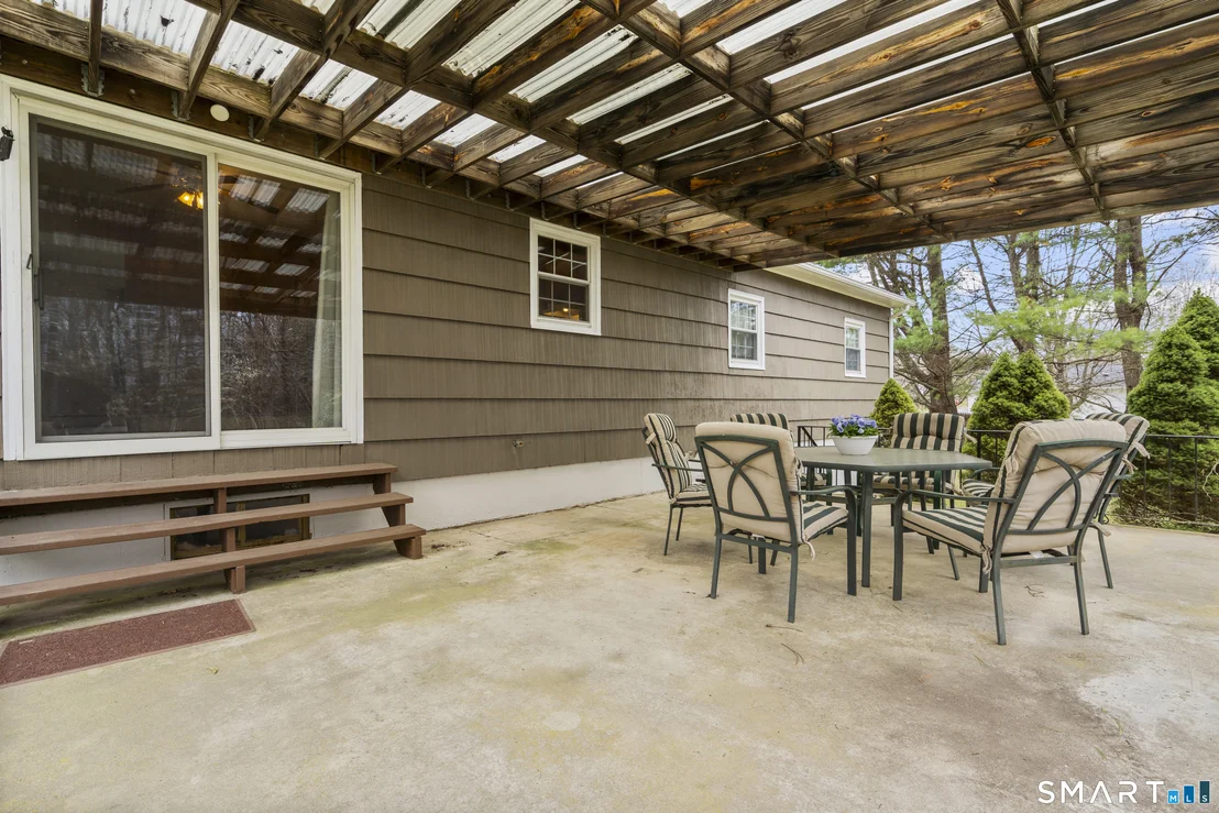 Photo of 143 Vanderpoel Avenue