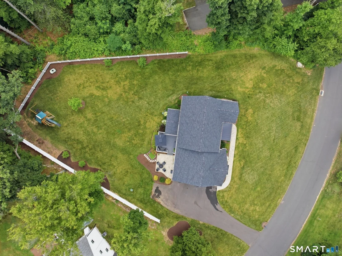 Photo of 43 Oak Ridge Drive
