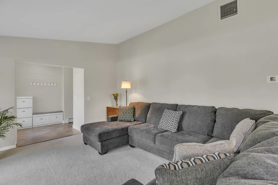 Photo of 96 Stonefield Trail