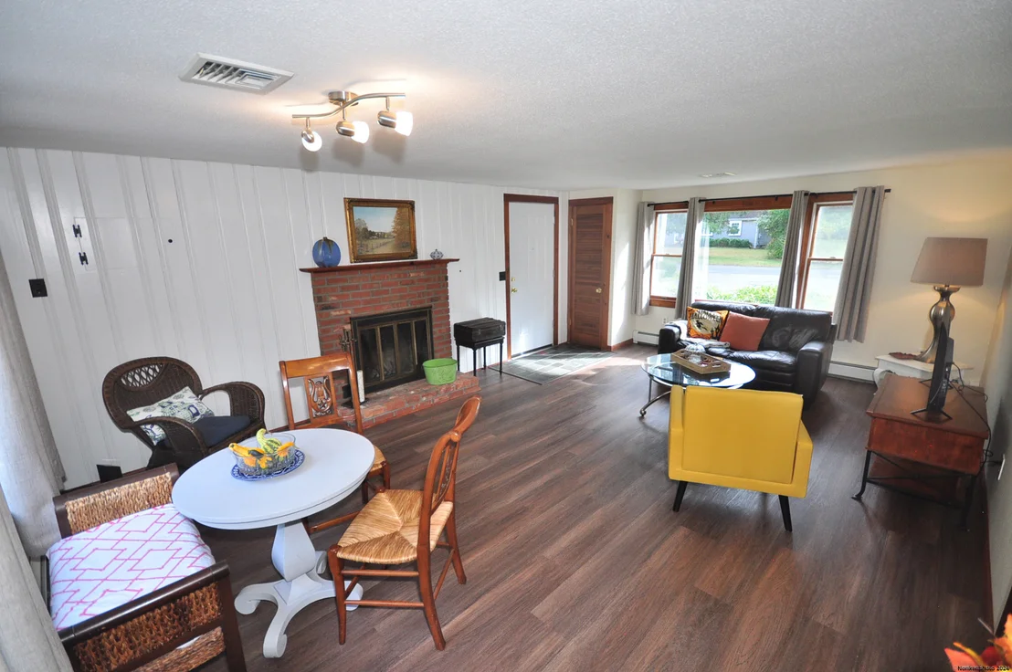 Photo of 6 Spring Glen Drive