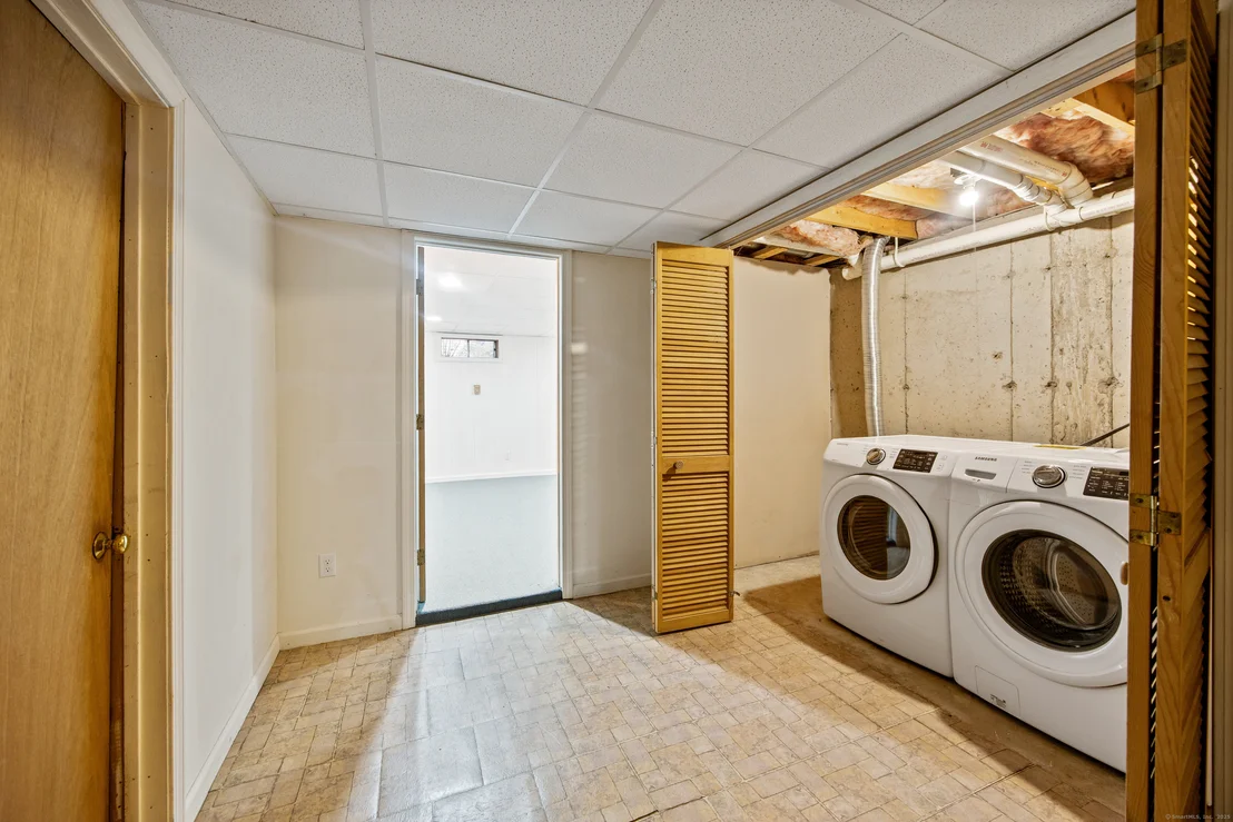 Photo of 28 Newbridge Circle