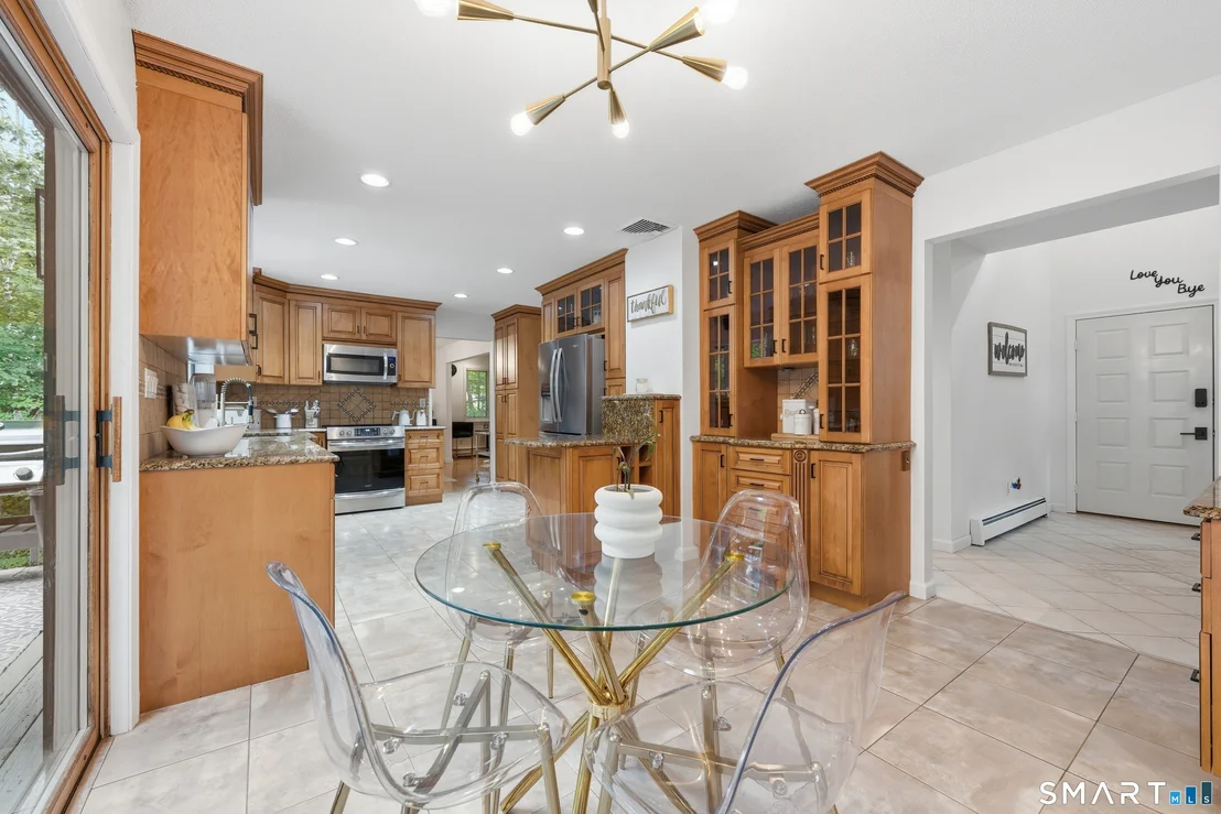 Photo of 25 Eagle Rock Trail