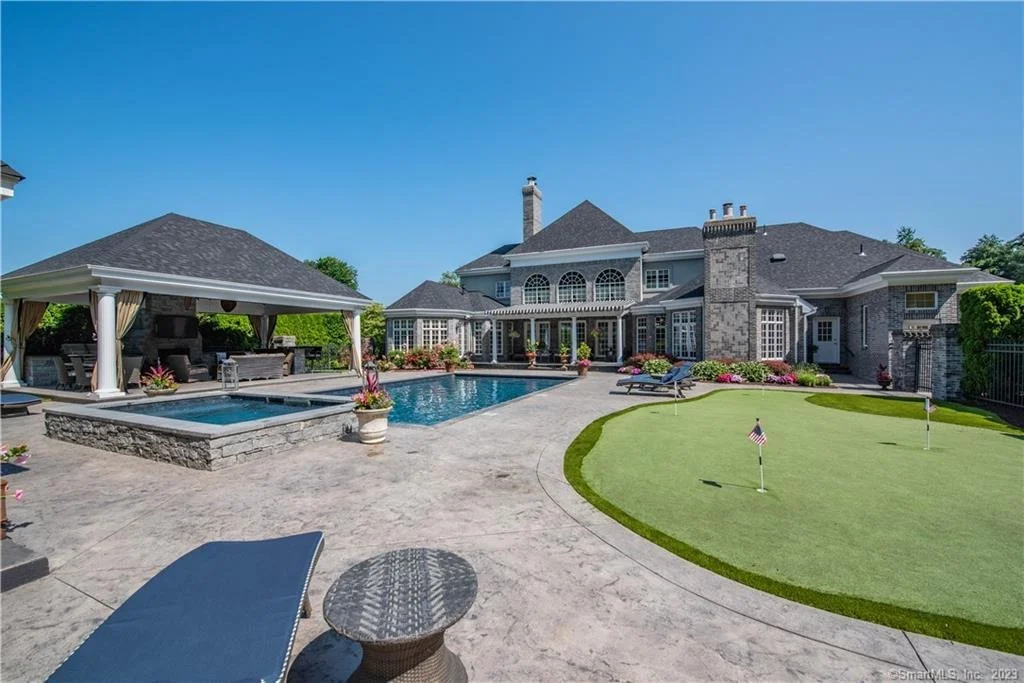 Photo of 40 Winthrop Drive