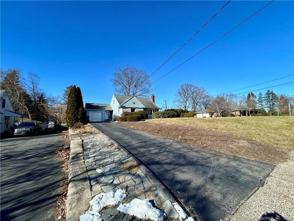 Photo of 328 Morris Avenue