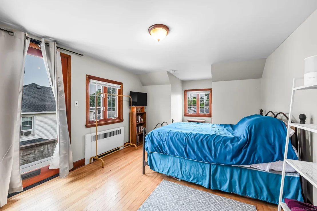 Photo of 1 Spier Avenue