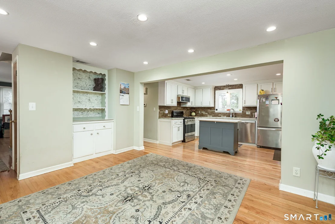 Photo of 17 Pequot Road