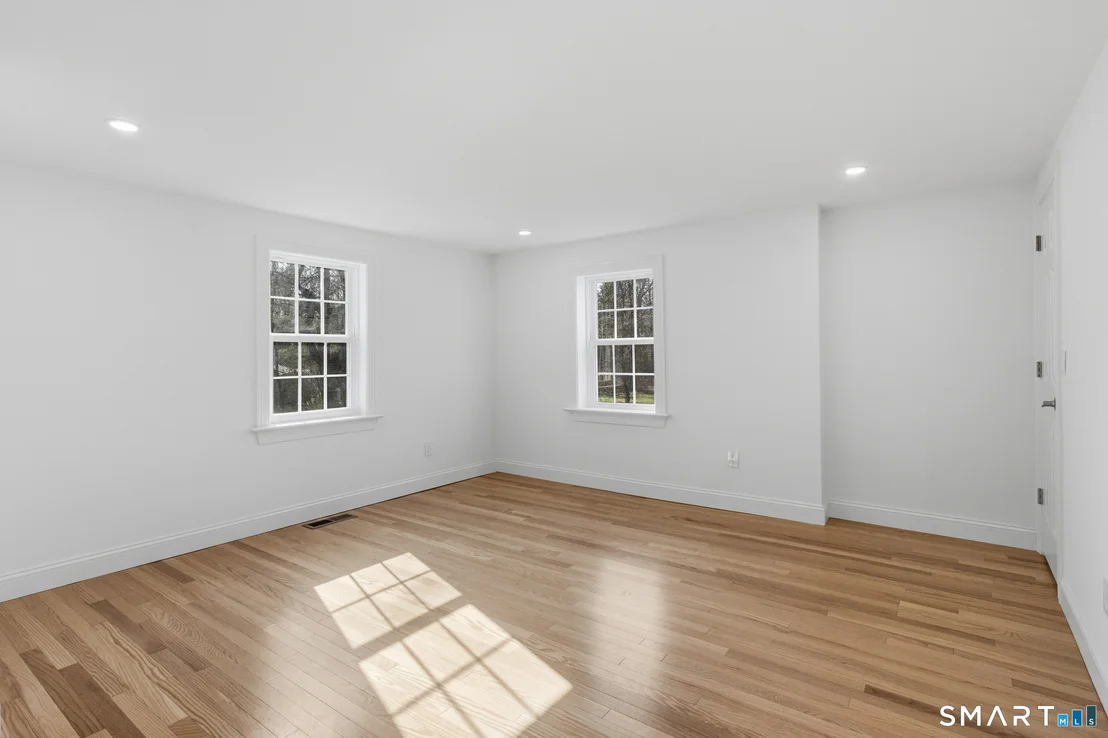 Photo of 395 Cross Hill Road