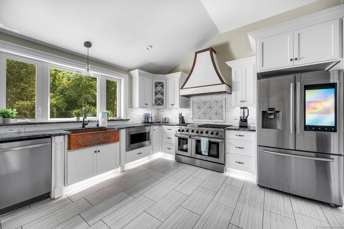 Photo of 473 Ridgeview Road