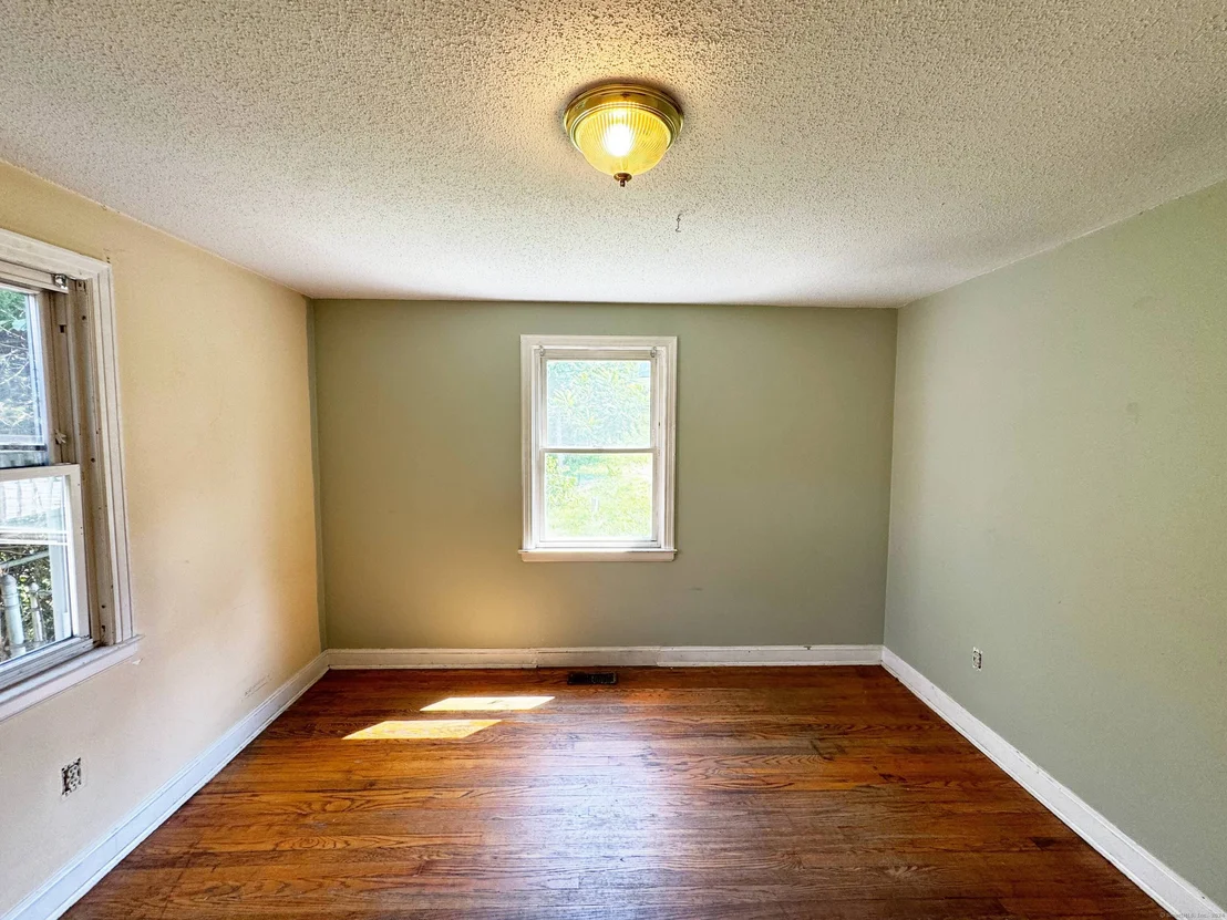 Photo of 421 Divinity Street