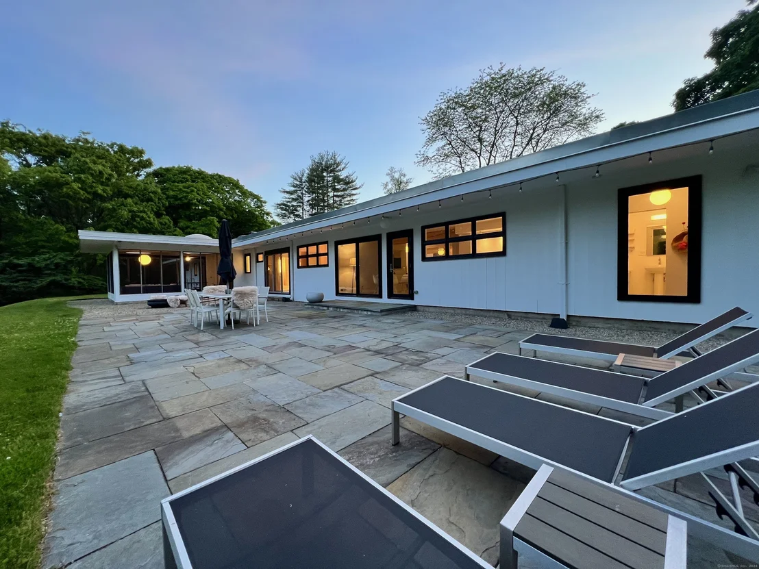 Photo of 160 Catalpa Road