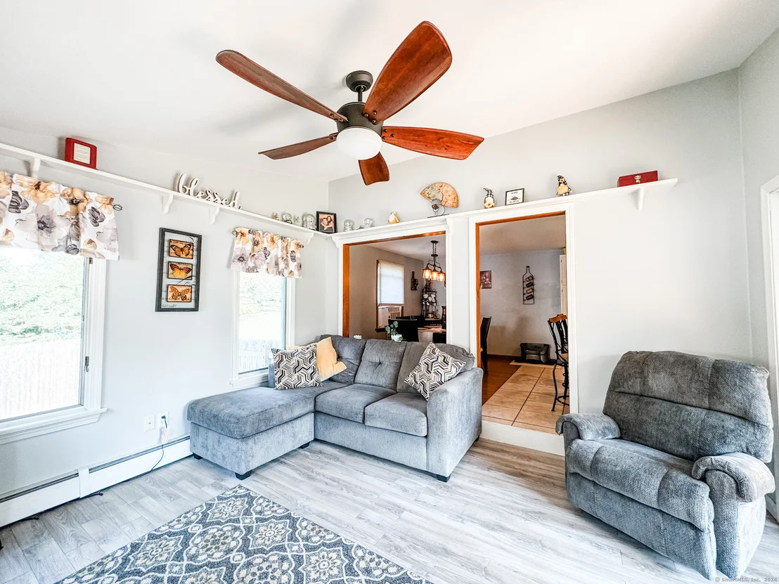 Photo of 33 Fairway Drive