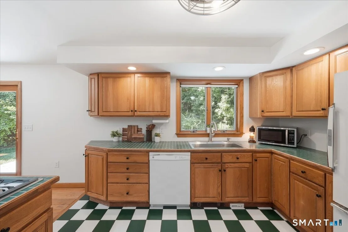 Photo of 263 Starkweather Road