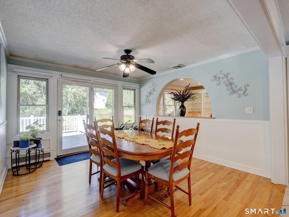 Photo of 887 Spindle Hill Road