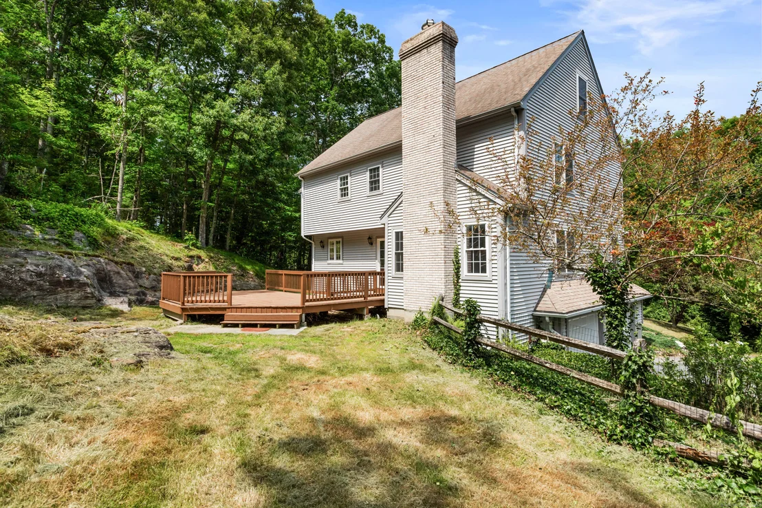 Photo of 341 Quaddick Road