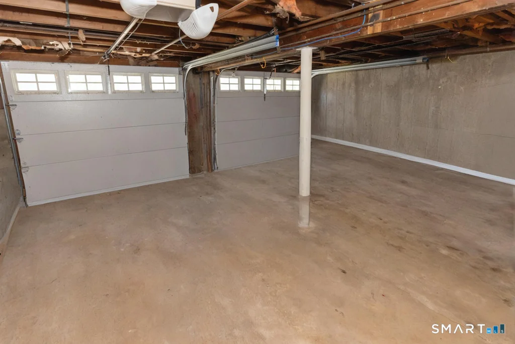 Photo of 1 Oakridge Drive