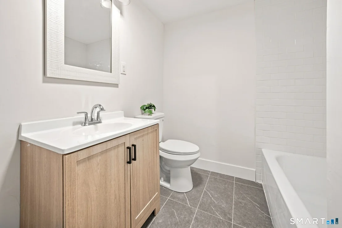 Photo of 87 Kenmore Road
