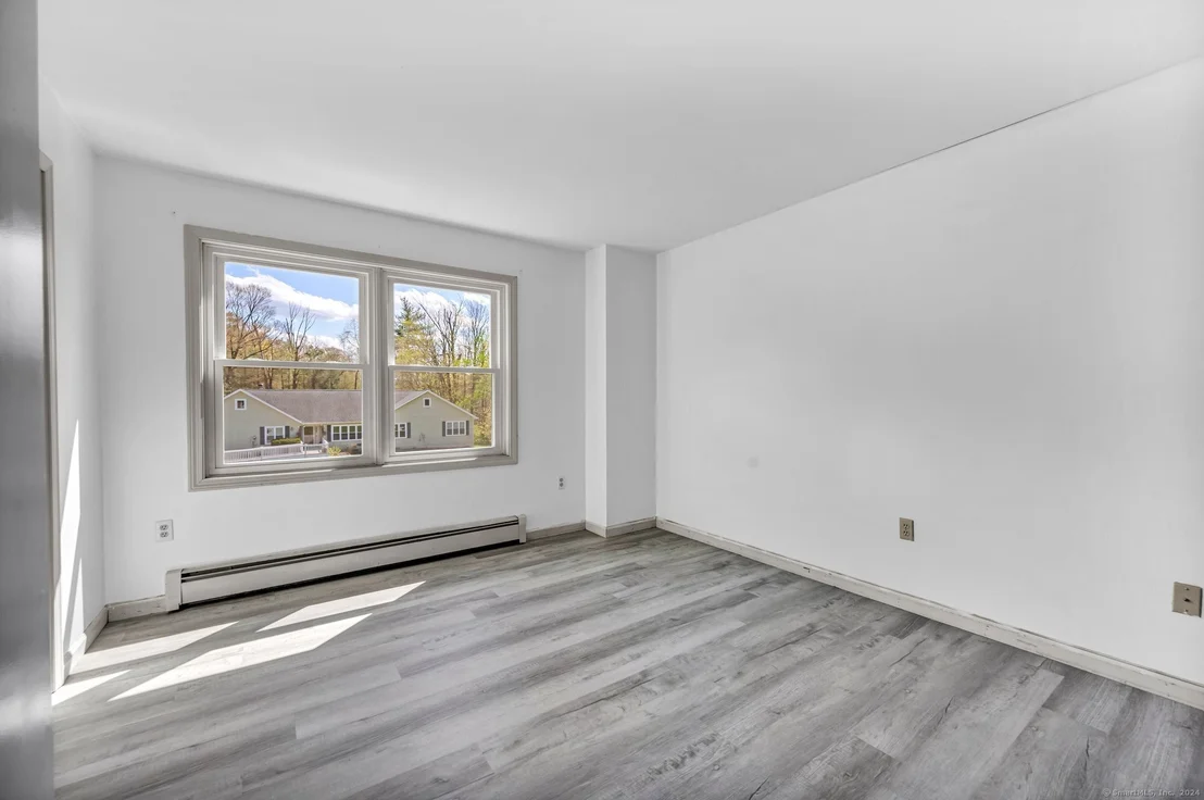 Photo of 333 Upper Valley Road