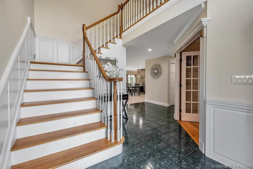 Photo of 160 Highmeadow Road