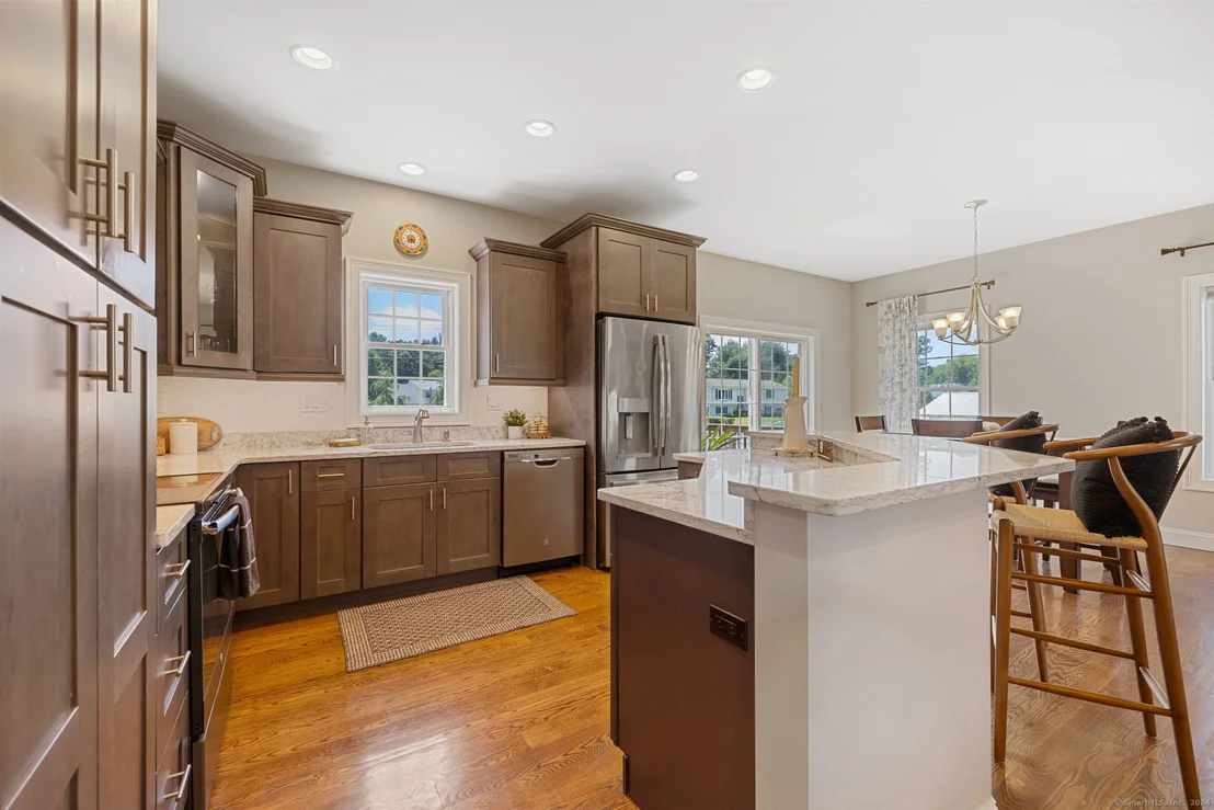 Photo of 8 River Road
