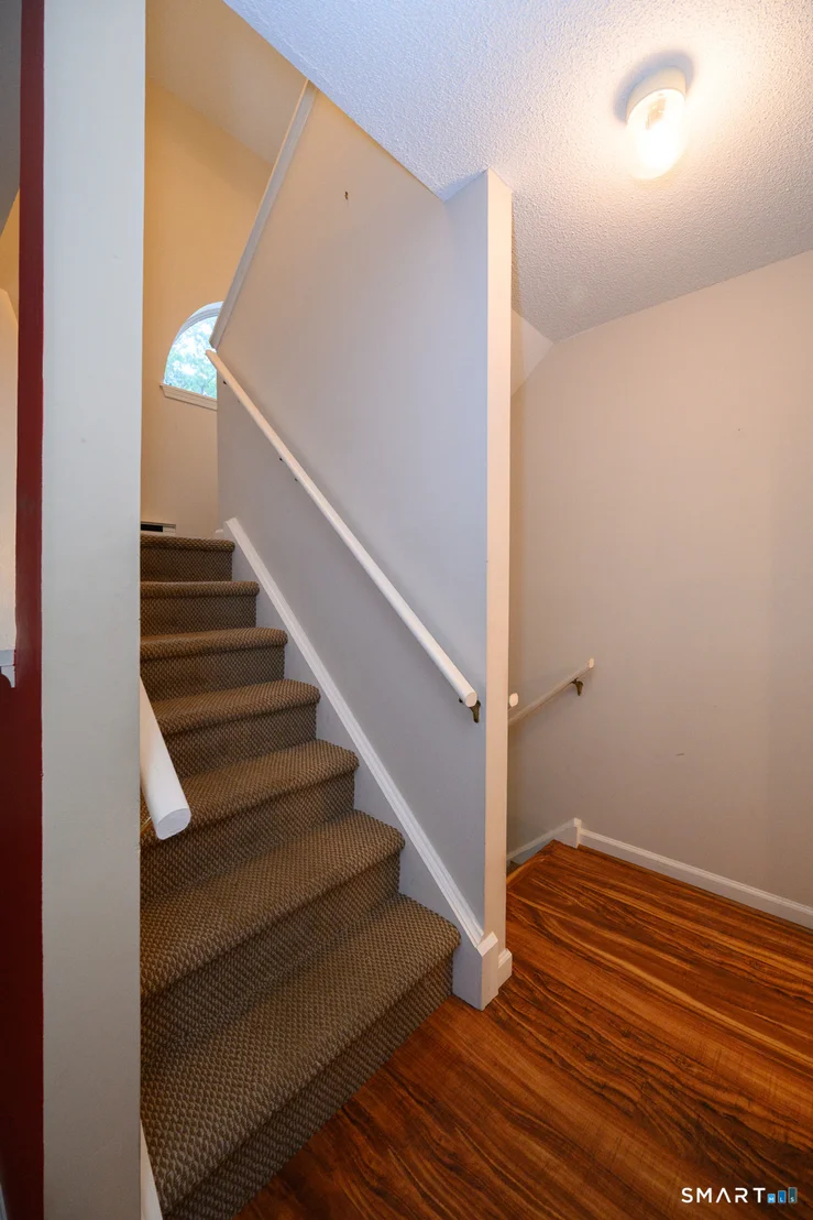 Photo of Unit 25D at 925 Oronoke Road
