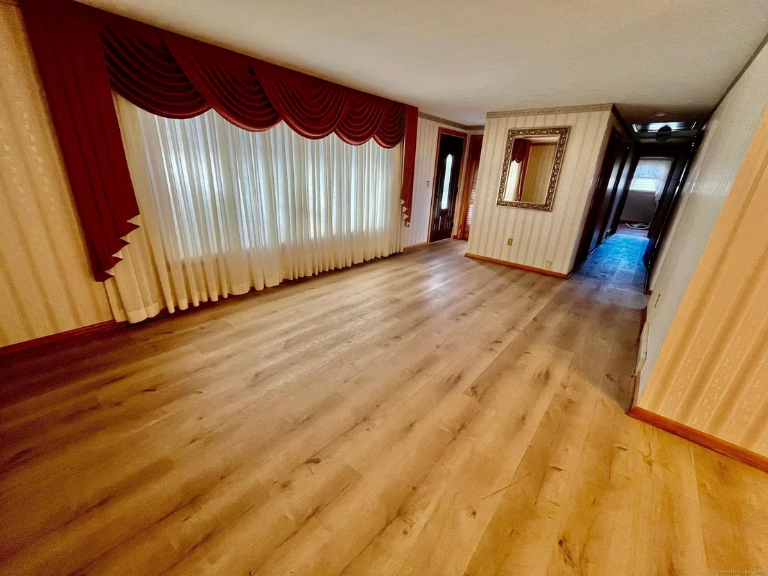 Photo of 124 Plainfield Drive