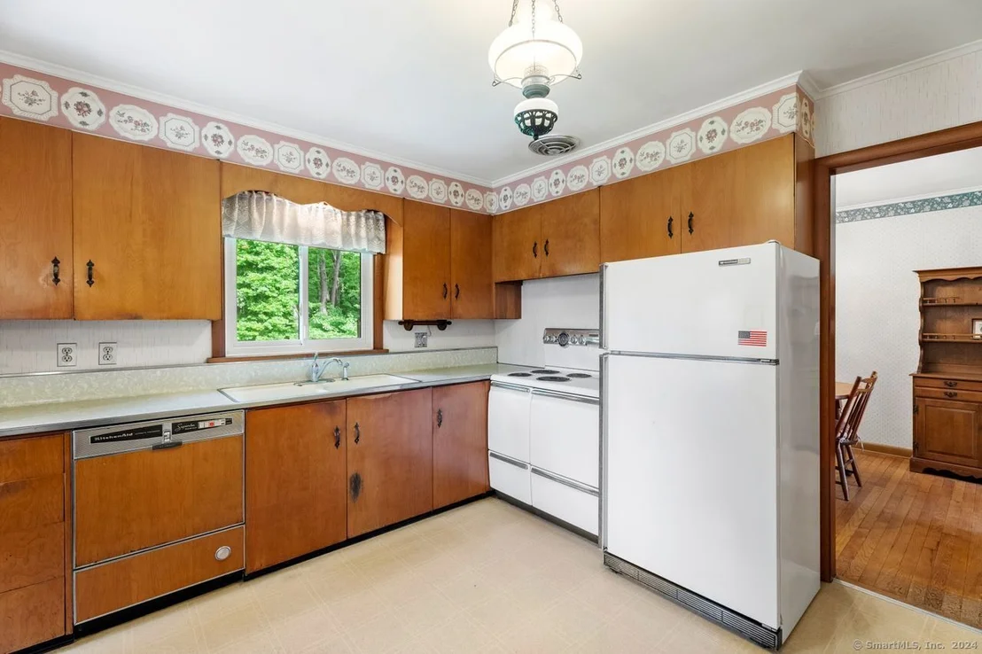 Photo of 2 Hickory Avenue