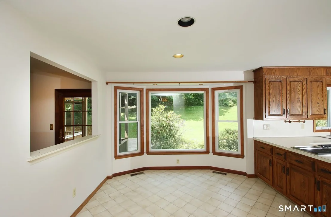 Photo of 328 Saybrook Road