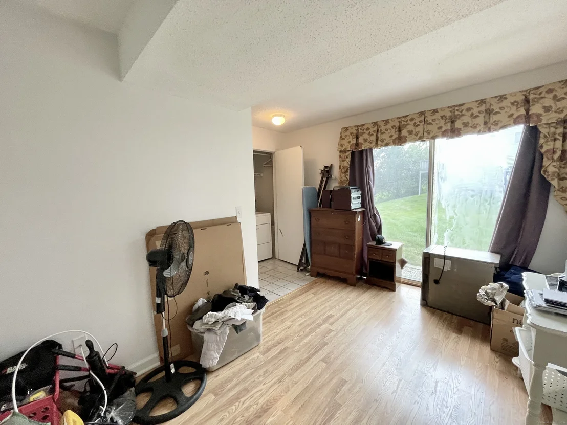 Photo of Unit 24A at 925 Oronoke Road