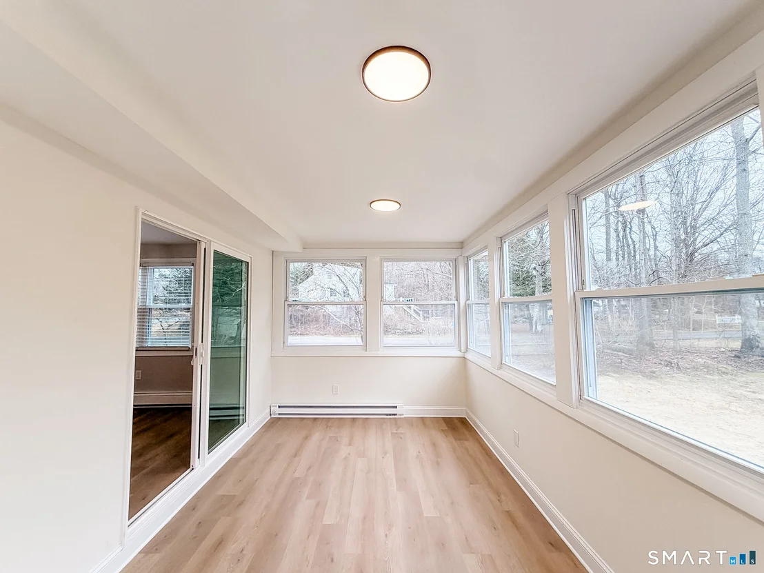 Photo of 33 Forest Avenue