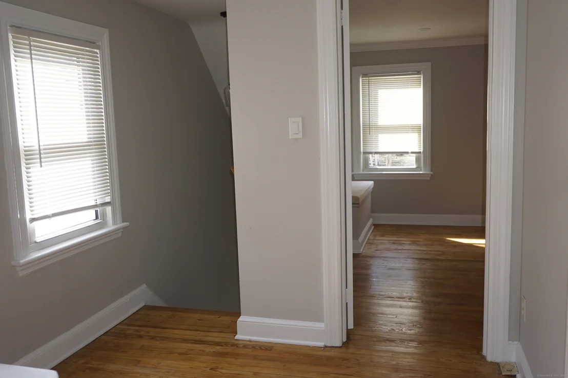 Photo of 87 Rosen Avenue