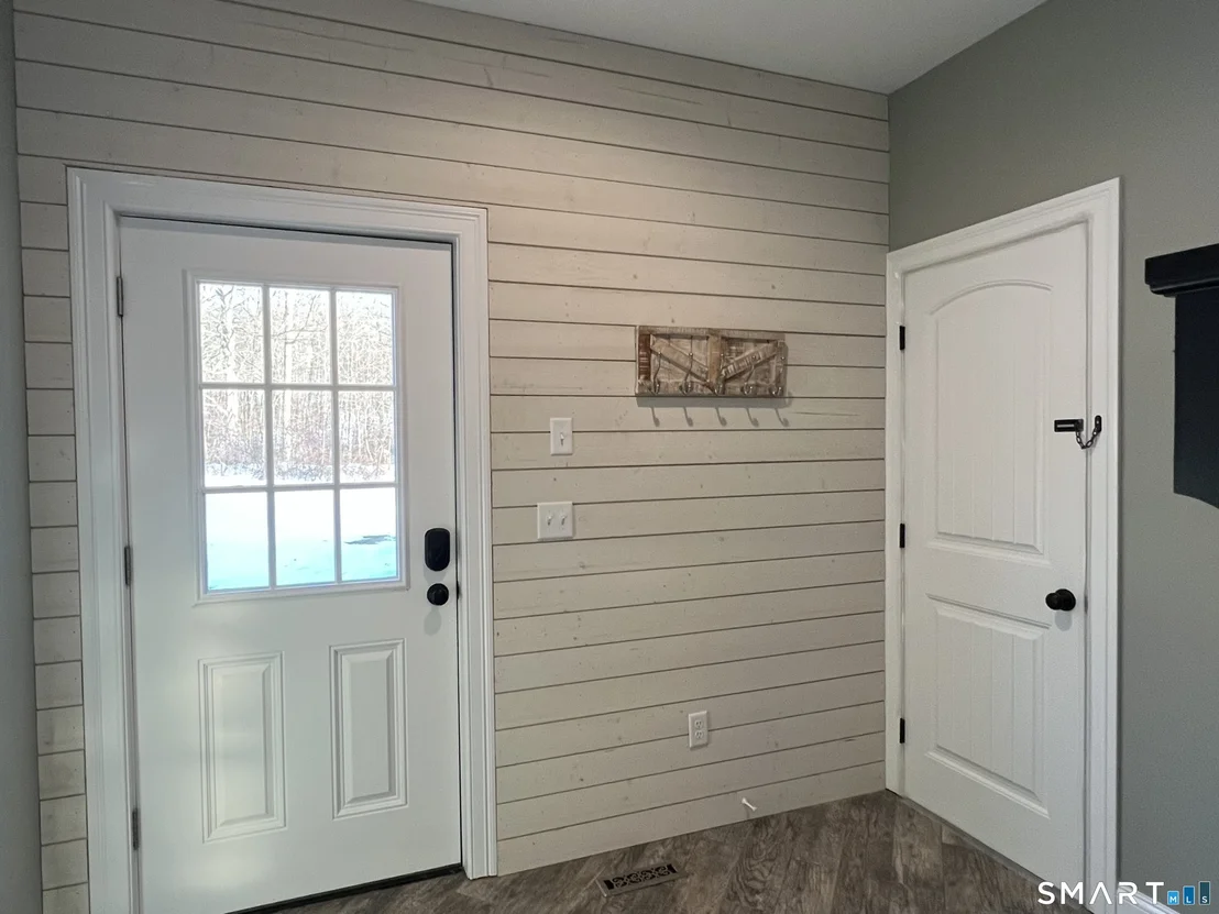 Photo of 217 Hinman Road