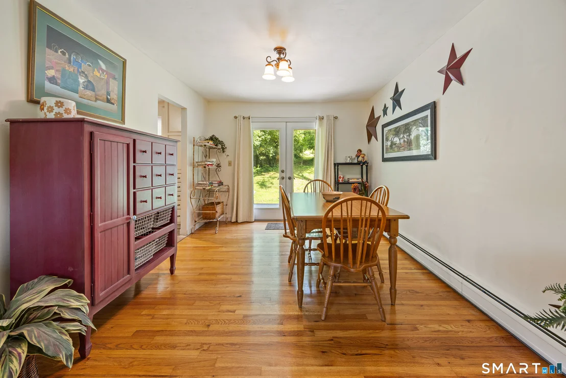 Photo of 44 Williamsburg Drive